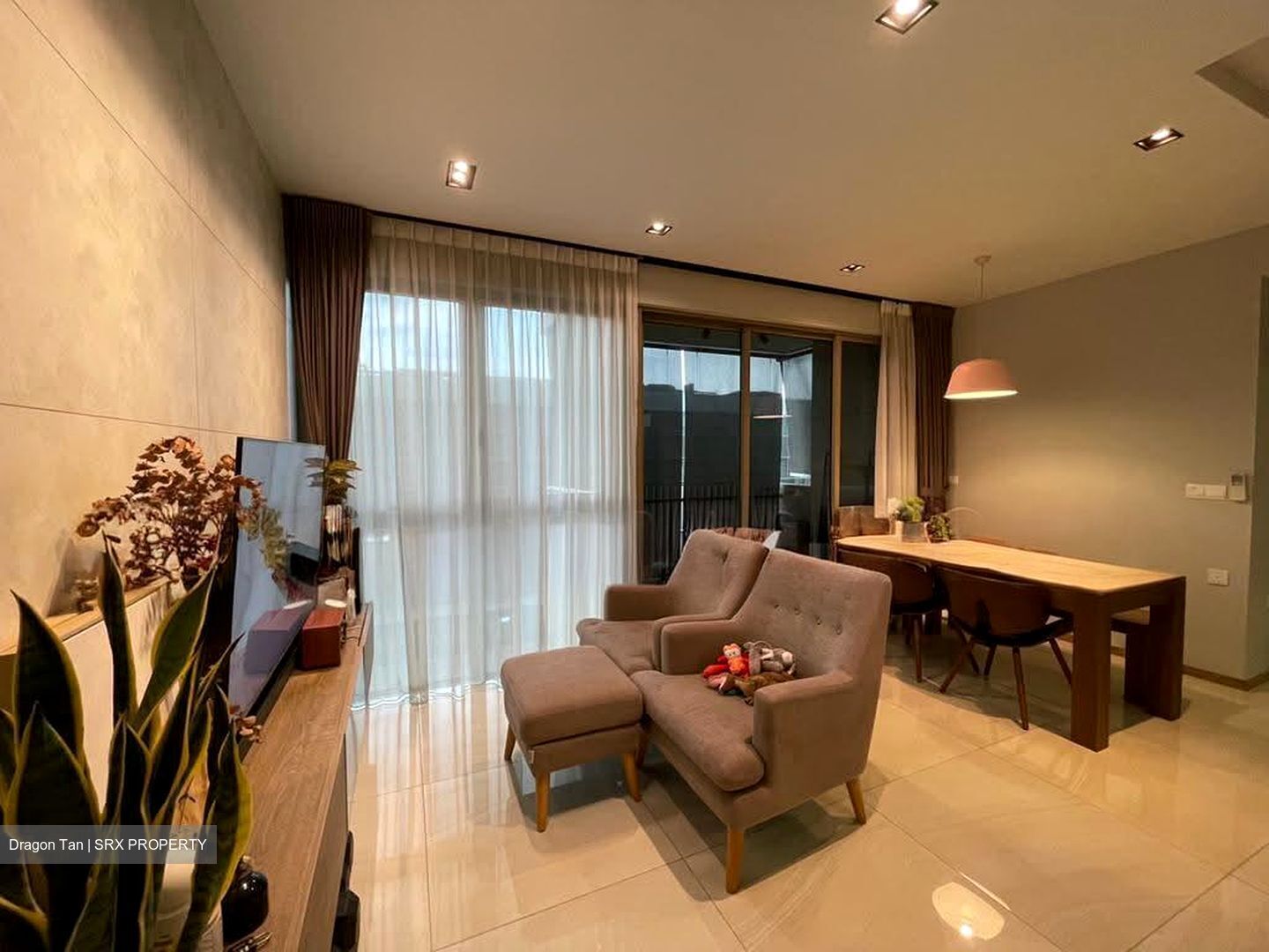 The Vales (D19), Condominium #581871651